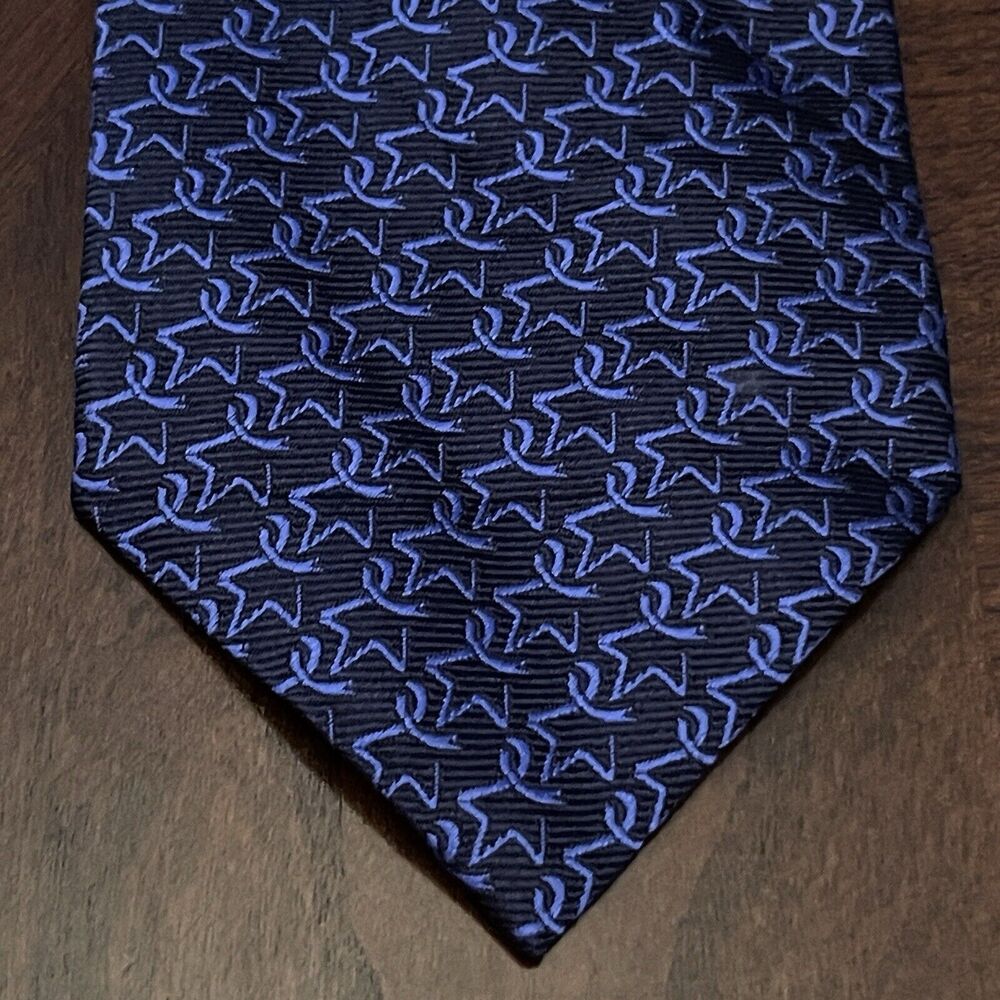 Carmen Marc Valvo Black Blue 100% Silk Men’s Neck Tie Made In Italy Star Print